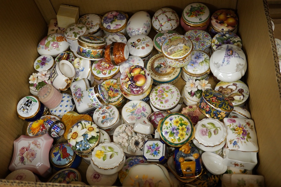 A large collection of mixed porcelain pill boxes including Aynsley, Wedgwood etc.